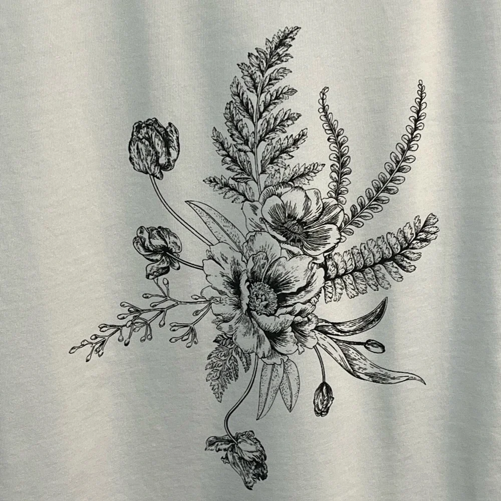 NWT Talbots White Crewneck T-Shirt w/Black Flower Design - Large - Picture 2 of 7